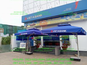 Dù Lệch Tâm Vuông 3x3m In Logo VietABank - Dự Án Hơn 1000 Cây Cho Hệ Thống Chi Nhánh Toàn Quốc